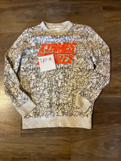 Polerón estampado niña talla HyM talla 10–12 - miniatura 1