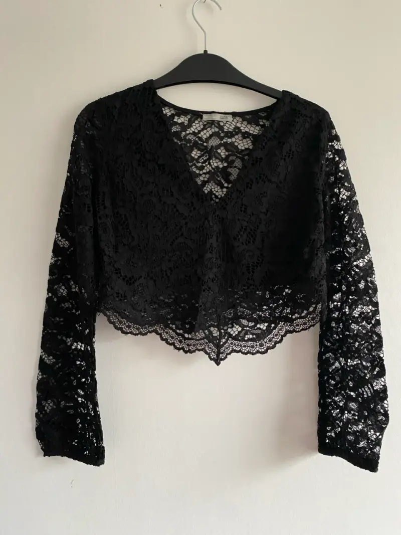 Blusa de encaje negra manga larga - 2