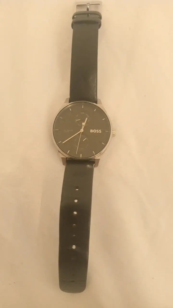 Reloj Hugo Boss negro clásico - 2