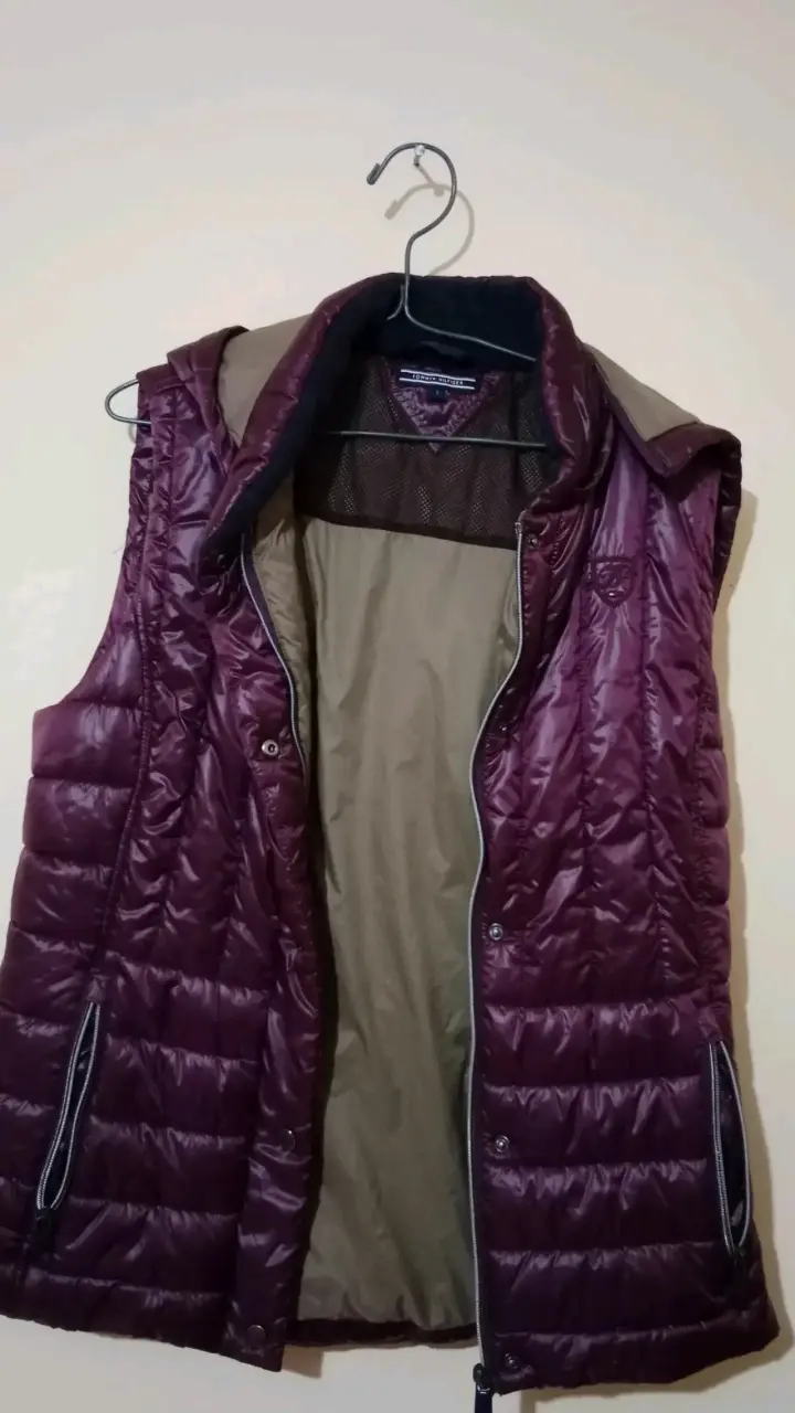 Chaqueta sin mangas morada