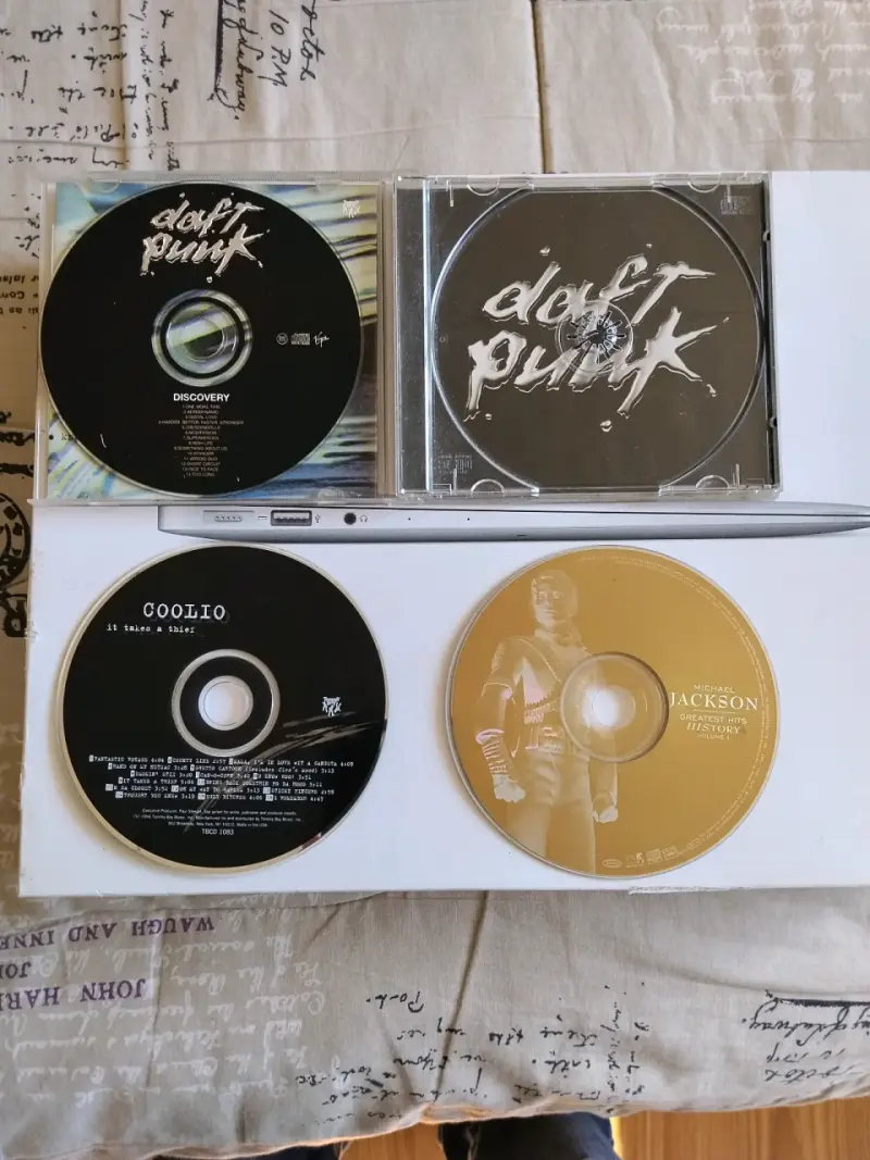 Colección de CDs Daft Punk, Coolio y Michael Jacks - 1
