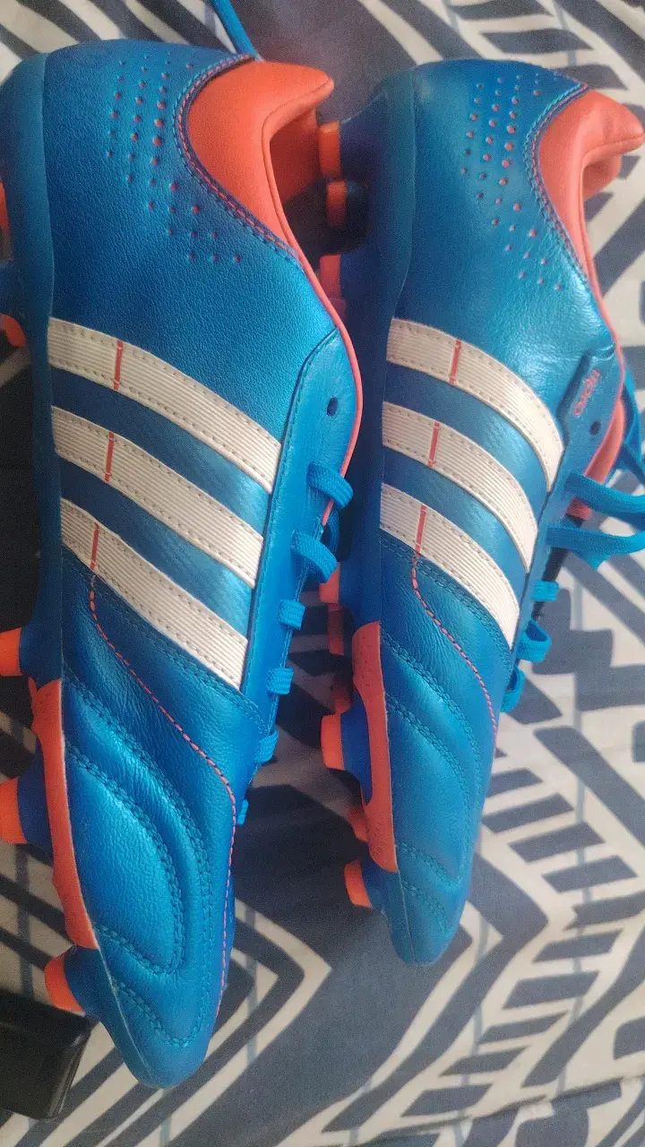 Zapatillas deportivas azules para fútbol - 2