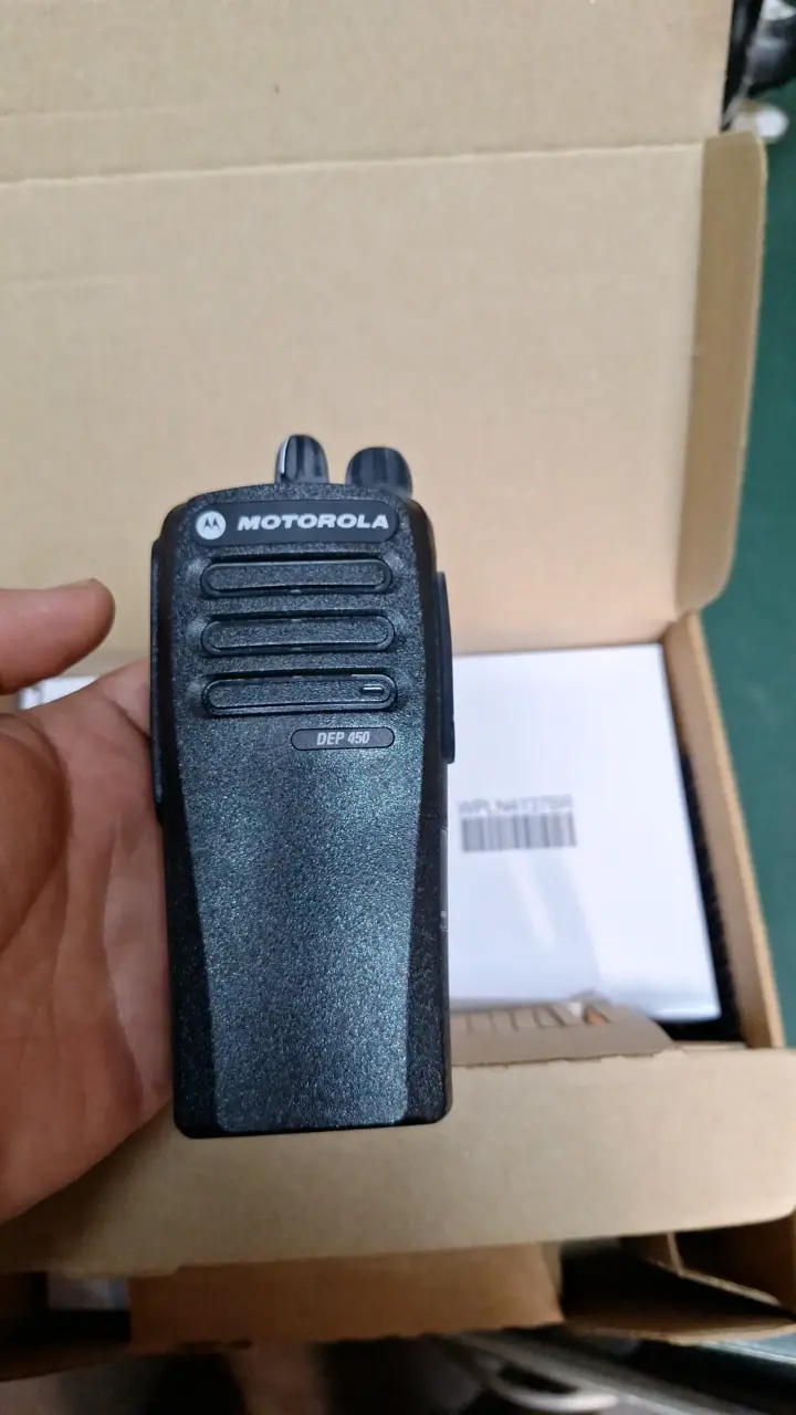 Radio Motorola DEP 450 profesional - 1