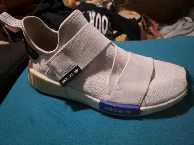 Zapatillas Adidas NMD_R1 blancas - miniatura 1
