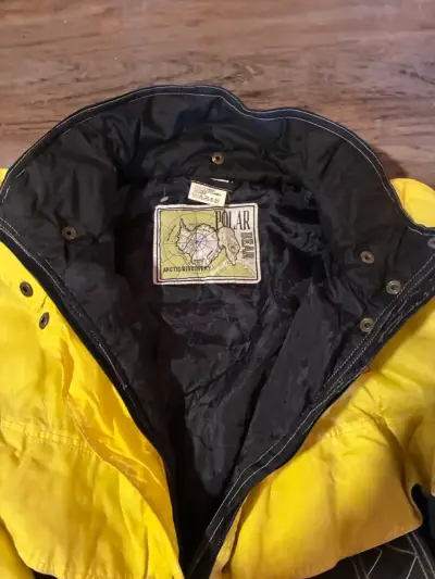 Traje de esquí amarillo y negro talla 38-40 - miniatura 3