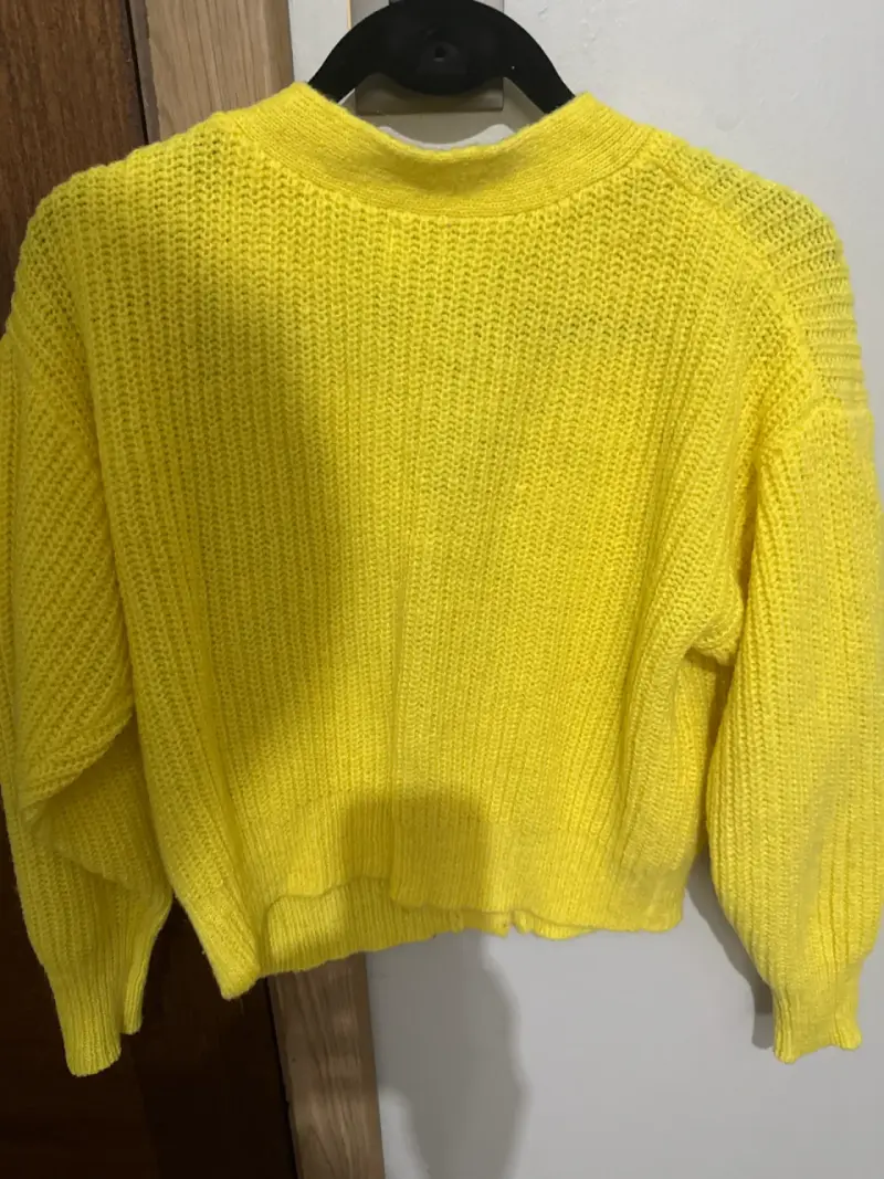 Cárdigan amarillo de punto con botones - 3