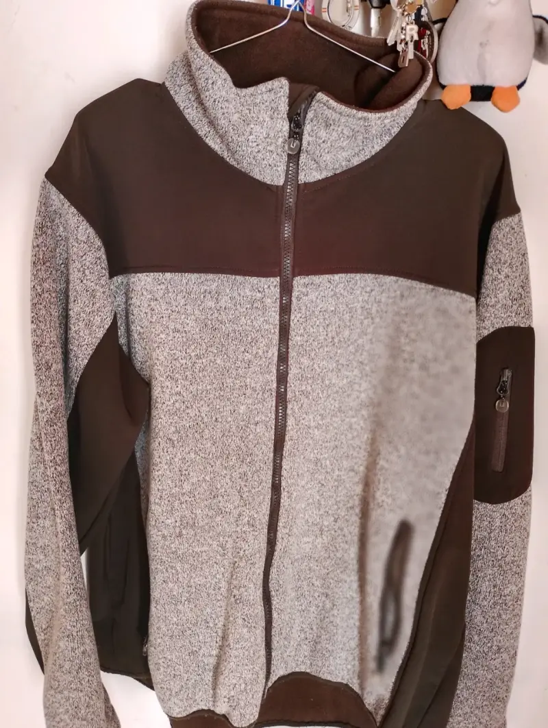 Chaqueta polar bicolor con cierre