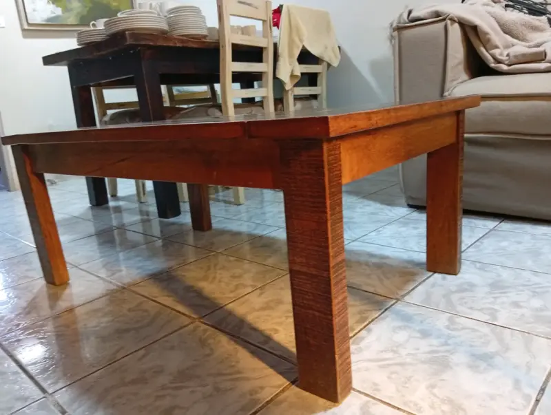 Mesa de centro rústica de madera - 2
