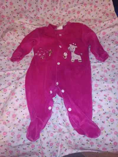 Ropita de bebe 0-3 meses - miniatura 2