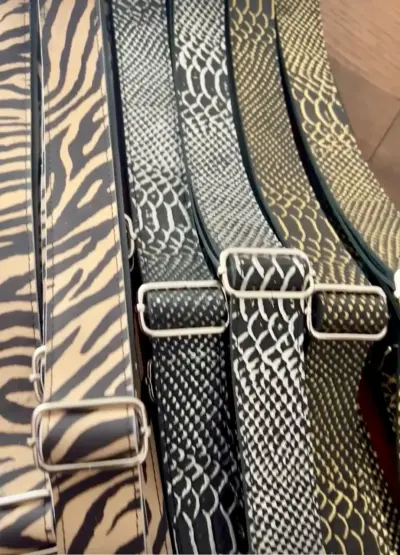 Straps de Cuero con estampado - miniatura 1