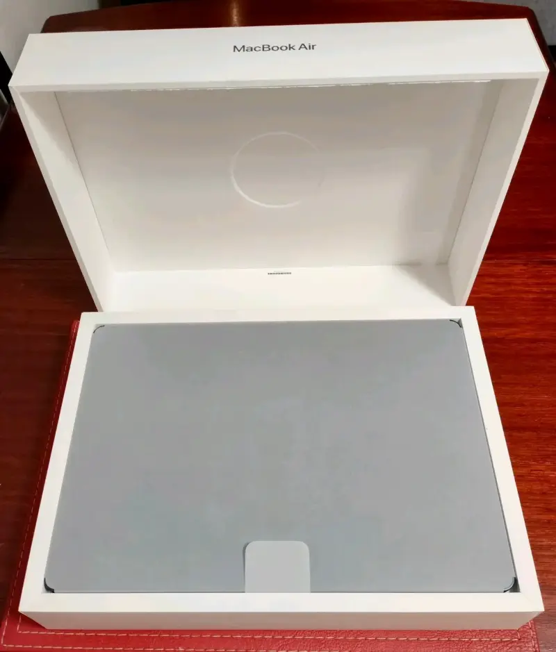 iPhone 14 en colores variados - 2