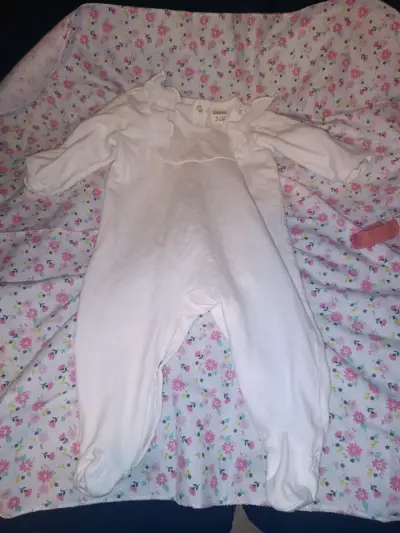 Enteritos y pijama 3-6 meses - miniatura 1