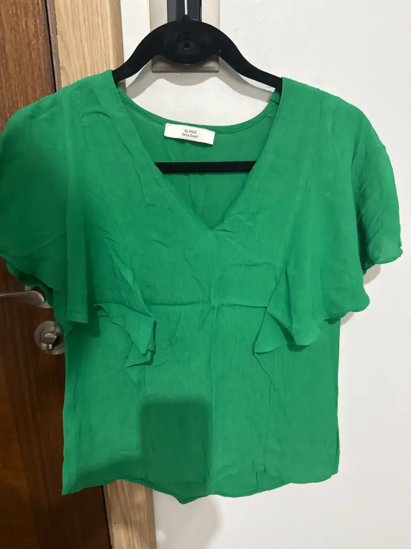 Blusa verde Alaniz talla pequeña - 1