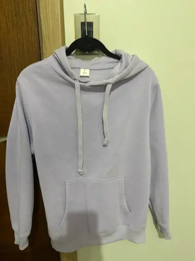 Polerón con capucha lila para mujer - miniatura 1