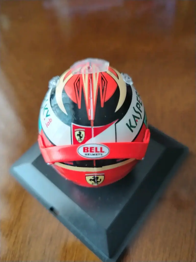 Casco miniatura Kimi Räikkönen 2017 y José Froilán - 2