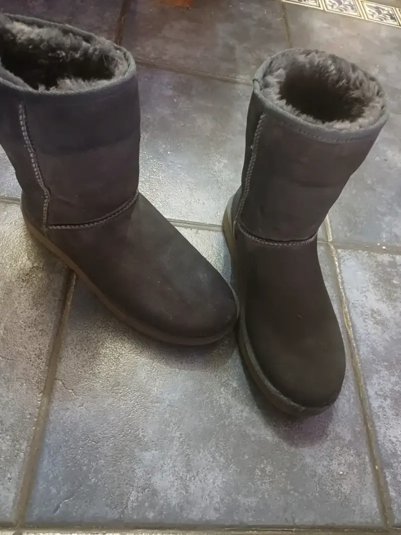 Botas UGG clásicas gris oscuro - 2
