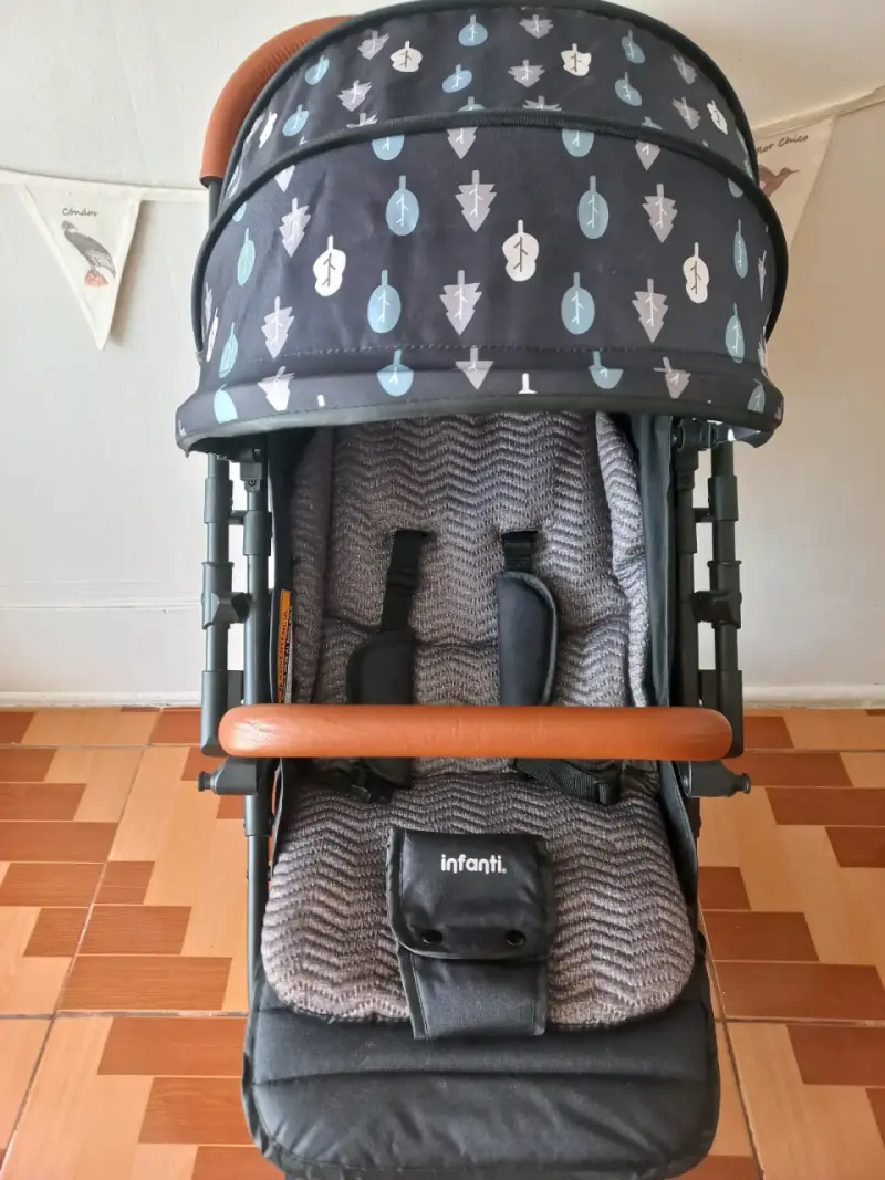Coche de bebé Infanti con manillar ajustable - 4