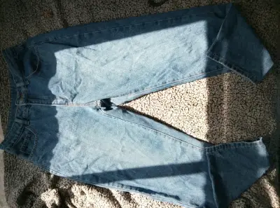 Jeans de mezclilla azul clásico - miniatura 3