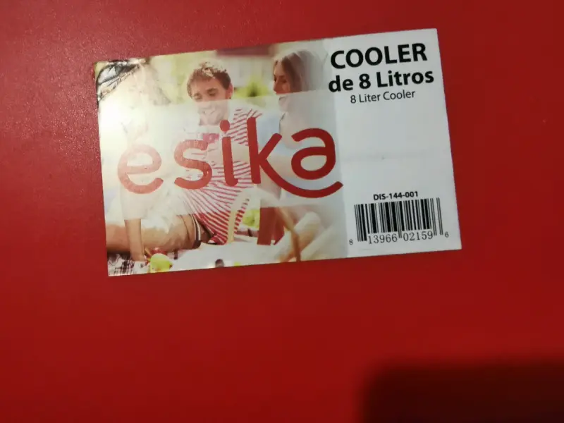 Cooler térmico Ésika 8 litros rojo - 6