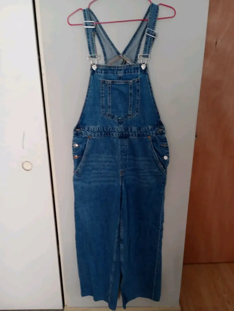 Jardinera de mezclilla azul para mujer