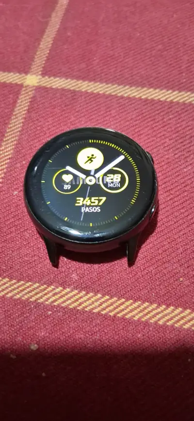 Samsung Galaxy Watch Active usado - miniatura 2