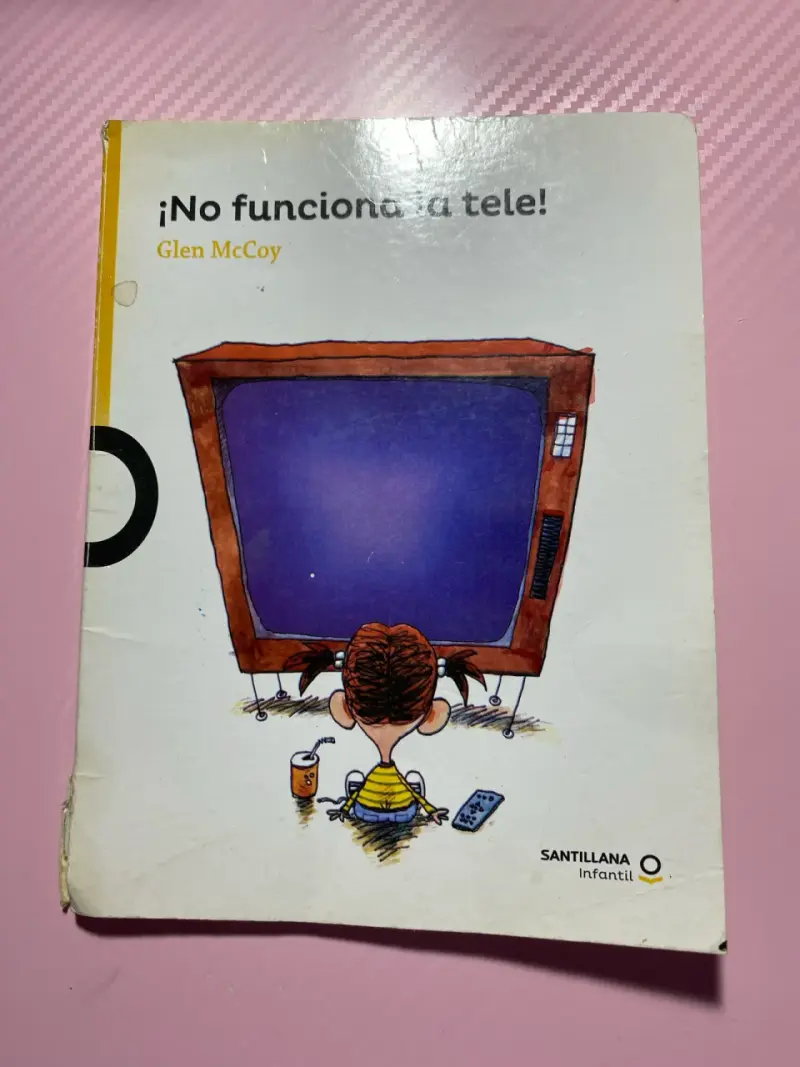 Libro infantil '¡No funciona la tele!' de Glen McCoy