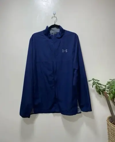 Chaqueta deportiva Under Armour azul marino - miniatura 1