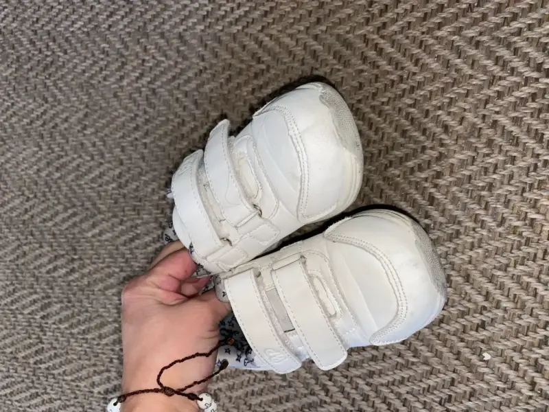 Zapatillas blancas de velcro para niños - 5