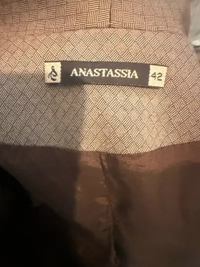 🖤Chaqueta gris marca ANASTASSIA🖤 - miniatura 4