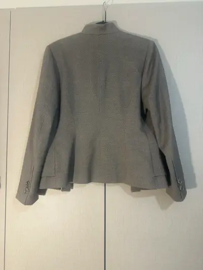 🖤Chaqueta gris marca ANASTASSIA🖤 - miniatura 6