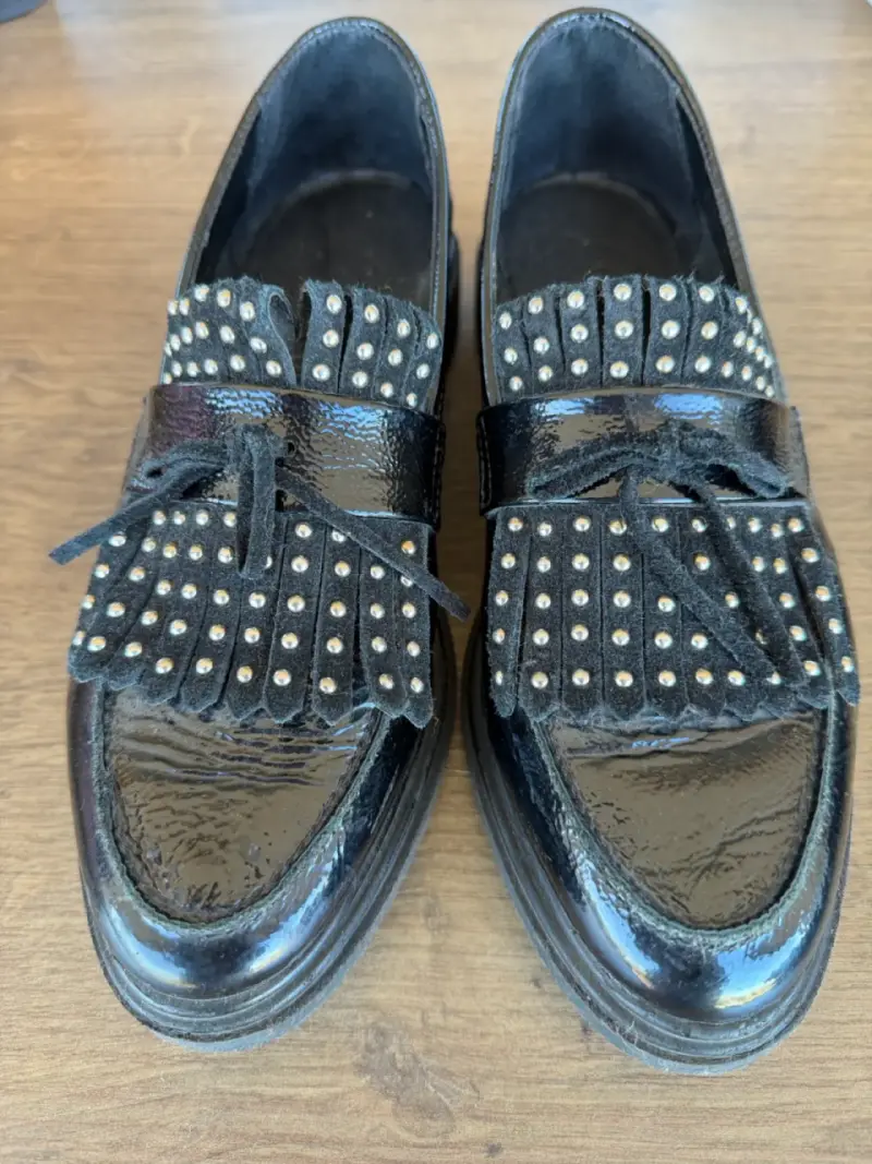 Mocasines Aldo negros con tachas - 2