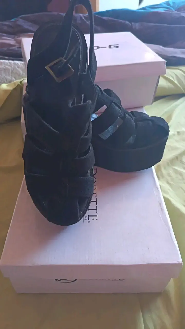 Sandalias negras de plataforma elegantes - 3