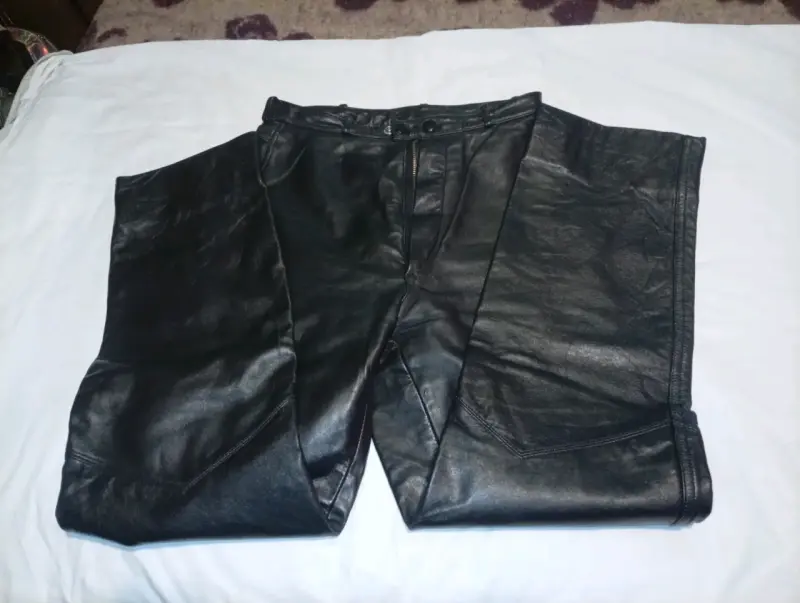 Pantalones de cuero negro para moto - 1