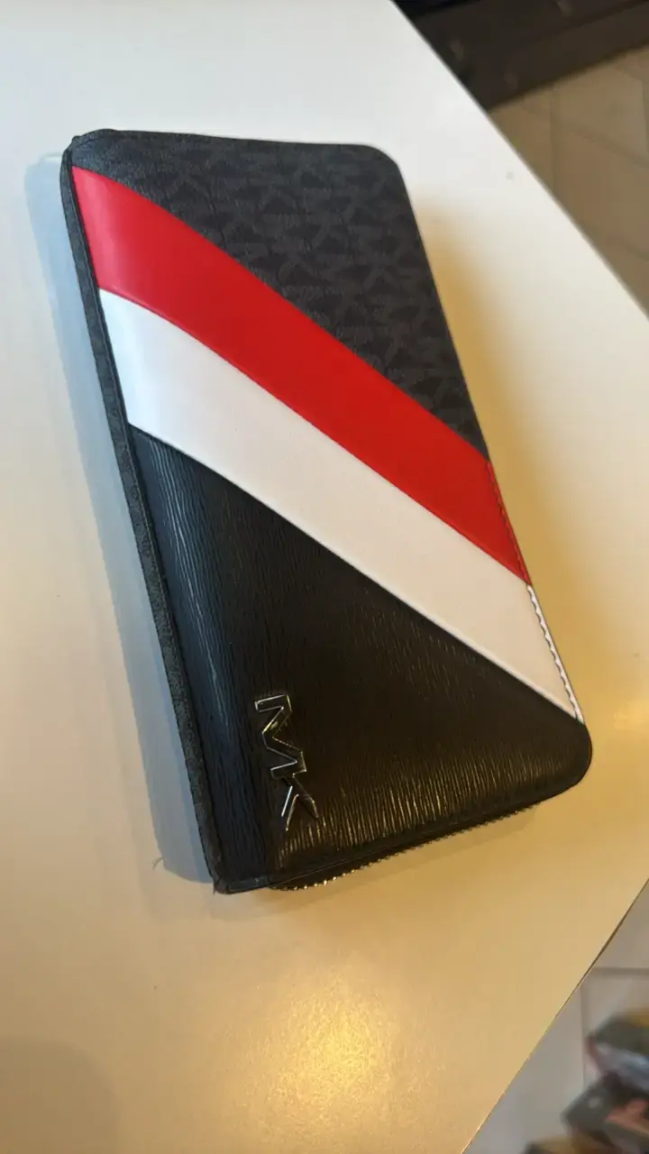 Billetera Michael Kors tricolor elegante hombre - 1