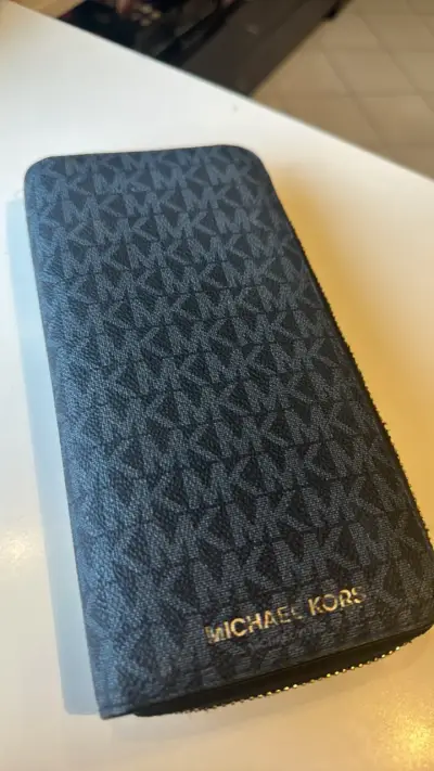 Billetera Michael Kors negra con logo hombre - miniatura 1
