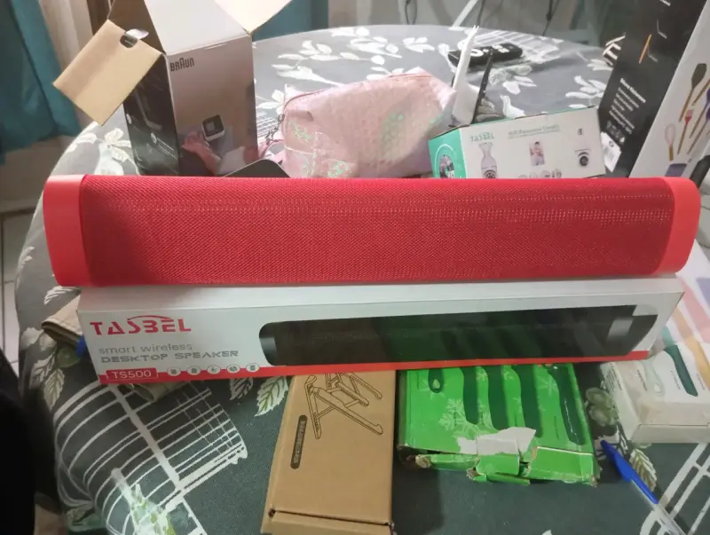 Parlante inalámbrico rojo Tasbel TS500 - 1