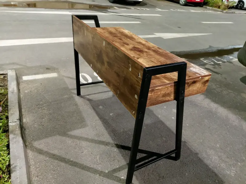 Escritorio de madera rústica con cajones - 4