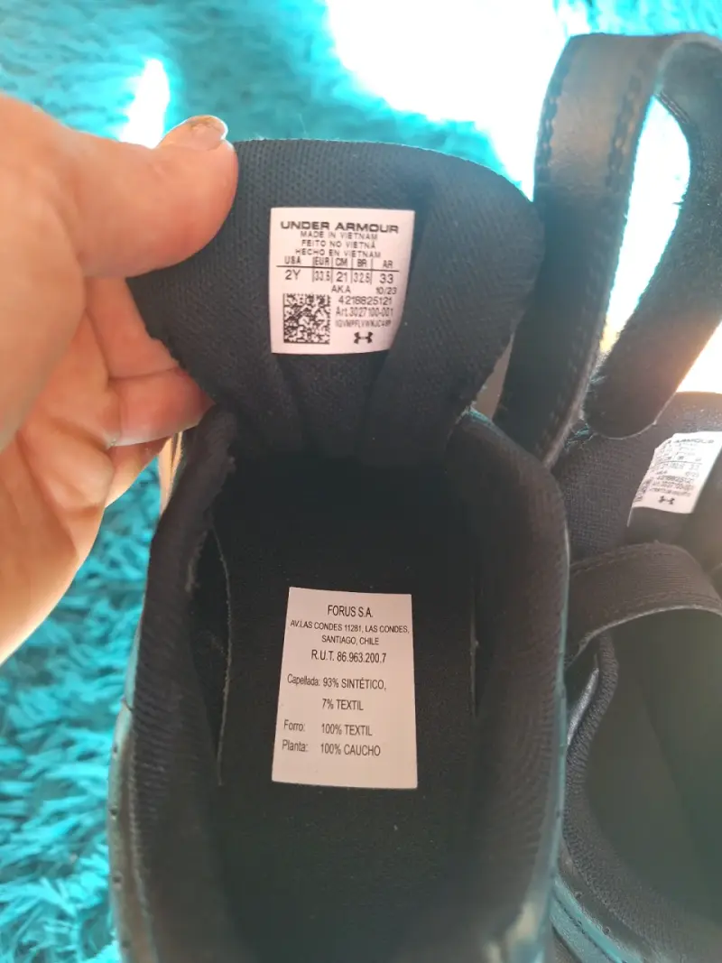 Zapatillas Under Armour para niños talla 33,5 - 1