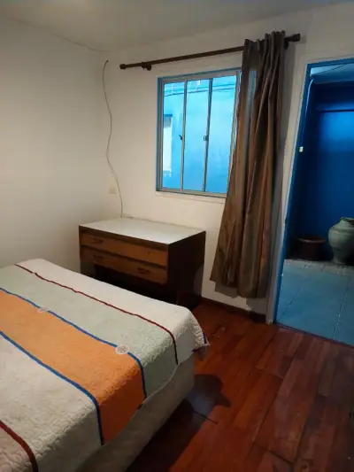 Pieza en Iquique, con baño privado a persona sola - miniatura 1