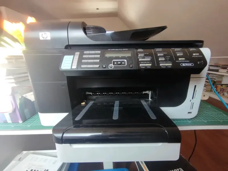 Impresora multifuncional HP Officejet Pro 8500 - 1