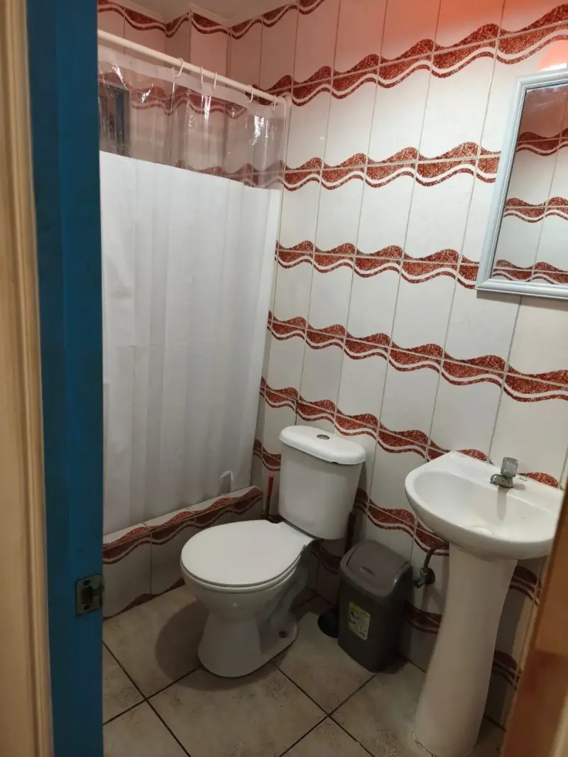 Pieza en Iquique, con baño privado a persona sola - 4