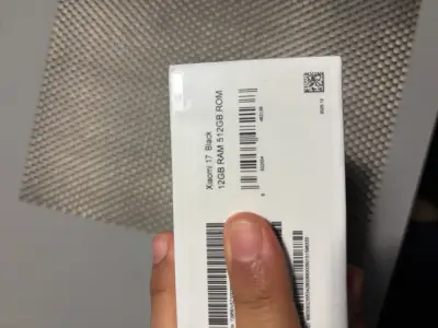 Xiaomi 17 Black 12GB RAM 512GB ROM - miniatura 1