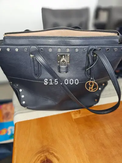 Cartera nine west con detalles metálicos - miniatura 1