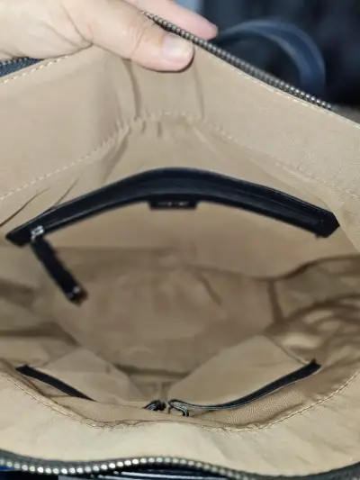 Cartera nine west con detalles metálicos - miniatura 3