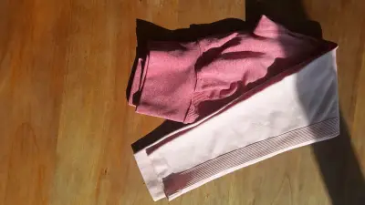 Calza deportiva rosada para mujer - miniatura 1