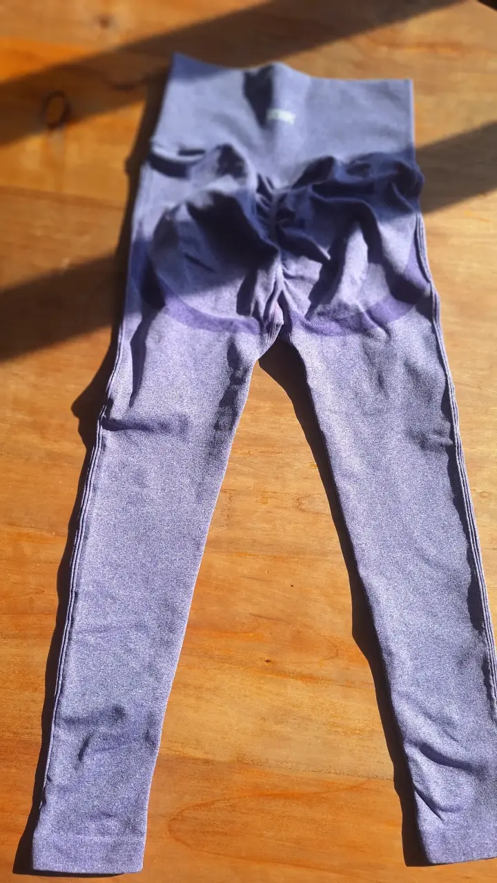 Leggings deportivos morados para mujer - 2