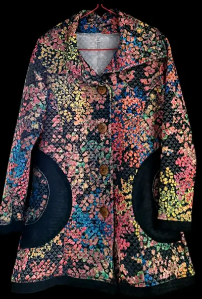Abrigo estampado multicolor con botones - miniatura 1
