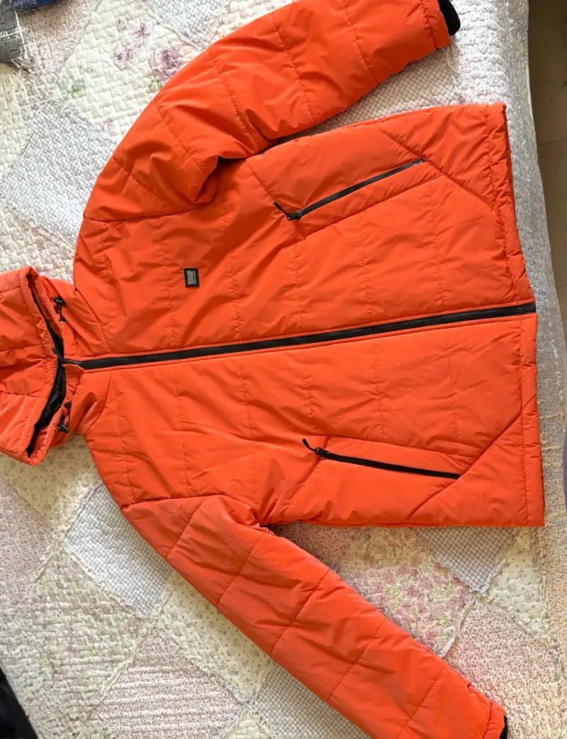 Parka de pluma marca Maui - 2