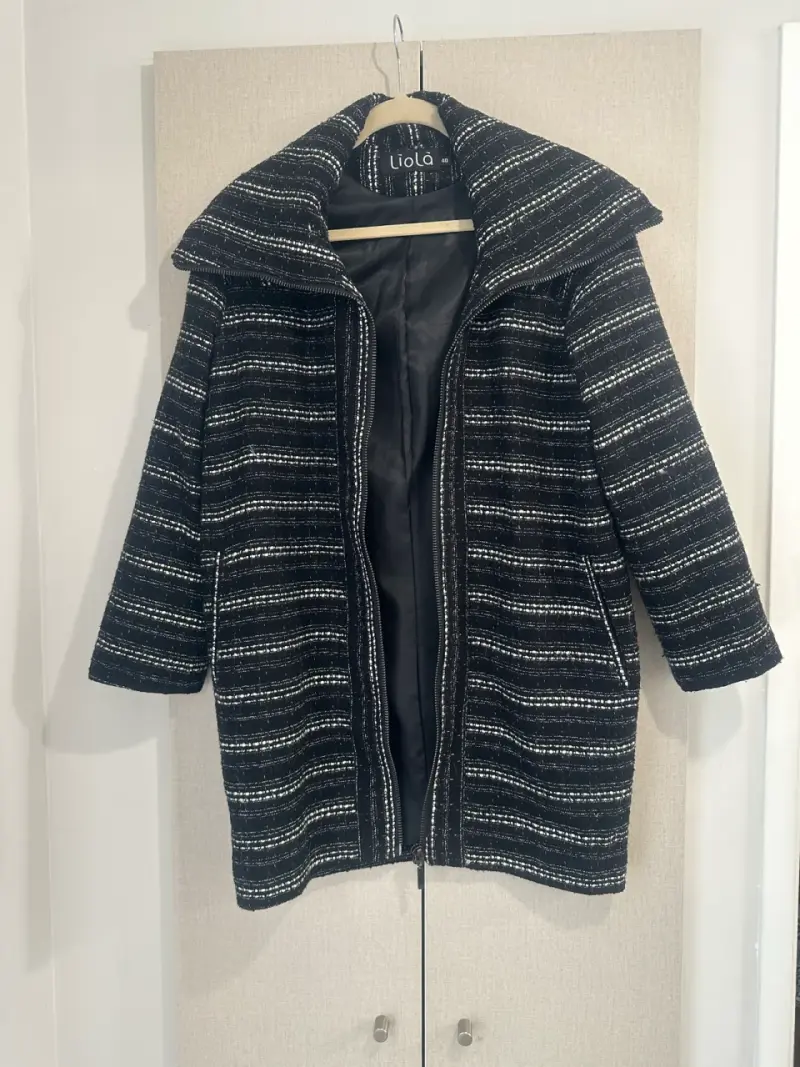 🖤 Abrigo Liola Texturizado oversise – Talla 40 🖤 - 2