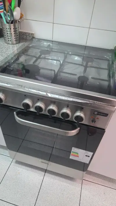 Cocina a gas con horno incorporado - miniatura 6